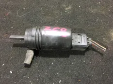 Насос омывателя стекла Land Rover Range Rover 2004 1K5955651 L322 M62B44