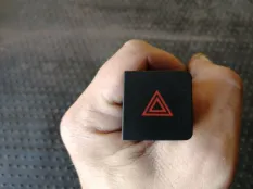 Кнопка аварийной остановки Chevrolet Captiva 2007 202005304 C100 Z24SED