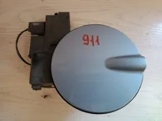 Лючок топливного бака Land Rover Freelander 2007 LR002242 L359 224DT