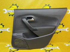 Обшивка двери карта Volkswagen Polo
