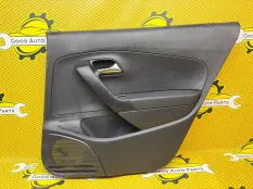 Обшивка двери карта Volkswagen Polo
