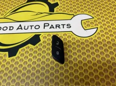 Кнопка центрального замка Volkswagen Polo