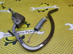 Петля крышки багажника Volkswagen Polo