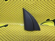 Уголок двери внутренний Hyundai Solaris
