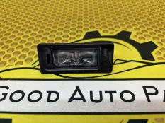 Плафон подсветки номерного знака Volkswagen Polo