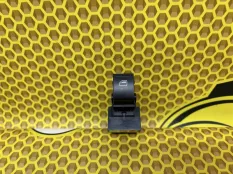Кнопка стеклоподъемника Volkswagen Polo
