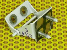 Петля багажника Ford Focus