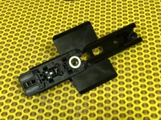 Механизм регулировки высоты ремня безопасности Ford Focus
