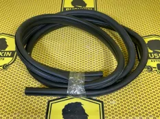 Уплотнитель на дверь Ford Kuga