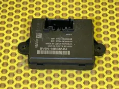 Блок комфорта двери Ford Focus