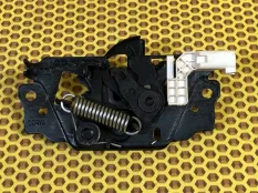 Замок капота Ford Focus