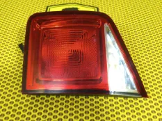 Фонарь крышки багажника Chevrolet Orlando