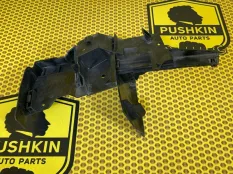 Кронштейн замка двери Ford Focus