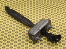 Ограничитель двери Chevrolet Cruze