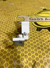 Петля двери задняя верхняя Volkswagen Polo