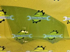 Стекло двери SKODA Octavia