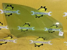 Стекло двери SKODA Octavia