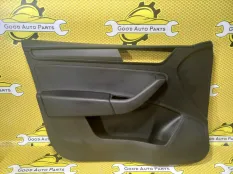 Обшивка двери карта Skoda Rapid