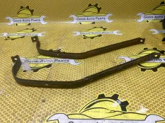 Крепление топливного бака Skoda Rapid