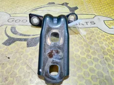 Петля двери задняя нижняя Chevrolet Cruze