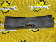 Накладка замка багажника Chevrolet Cruze