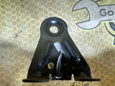 Кронштейн сидения Chevrolet Cruze