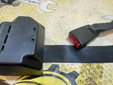 Ремень безопасности центральный Volkswagen Polo