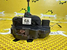 Замок двери Chevrolet Cruze