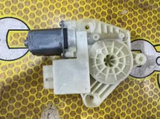 Мотор стеклоподъемника Volkswagen Polo