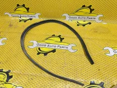 Уплотнитель двери Volkswagen Polo