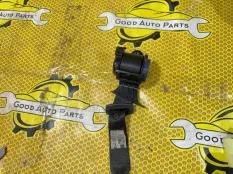 Ремень безопасности Volkswagen Polo