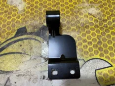 Крепление сиденья Volkswagen Polo