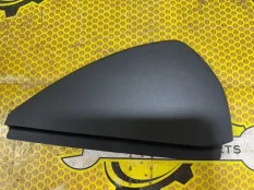 Накладка торпедо торцевая Volkswagen Polo