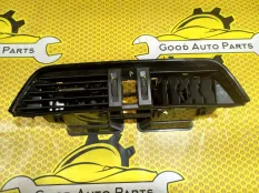 Дефлектор воздуховода центральный SKODA Octavia