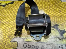 Ремень безопасности Volkswagen Polo