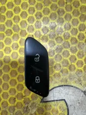 Кнопка центрального замка Volkswagen Polo