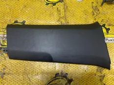 Обшивка стойки центральной верхняя Skoda Rapid