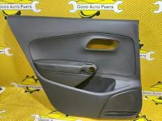 Обшивка двери карта Volkswagen Polo