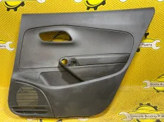 Обшивка двери карта Volkswagen Polo