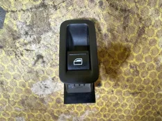 Кнопка стеклоподъемника Volkswagen Polo