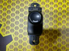 Кнопка стеклоподъемника Hyundai Solaris