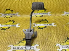 Педаль тормоза Hyundai Solaris