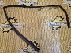 Уплотнитель стекла двери Hyundai Solaris