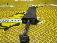 Ограничитель двери Volkswagen Polo