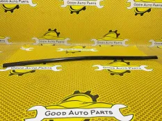 Бархотка стекла двери внешняя Hyundai Solaris