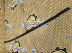 Бархотка стекла двери внешняя Hyundai Solaris