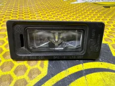 Плафон подсветки номерного знака Volkswagen Polo