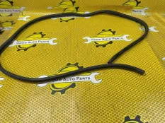 Уплотнитель двери на проем Hyundai Solaris