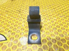 Петля двери Volkswagen Polo