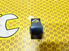 Петля двери Volkswagen Polo